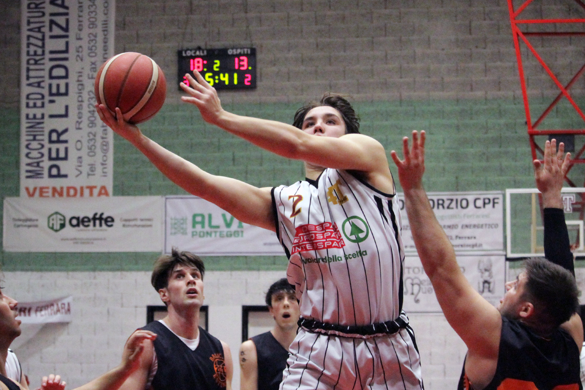 DR3, gara 1 dei quarti va al Basket Estense. Mercoledì gara 2 al Pala Aeffe